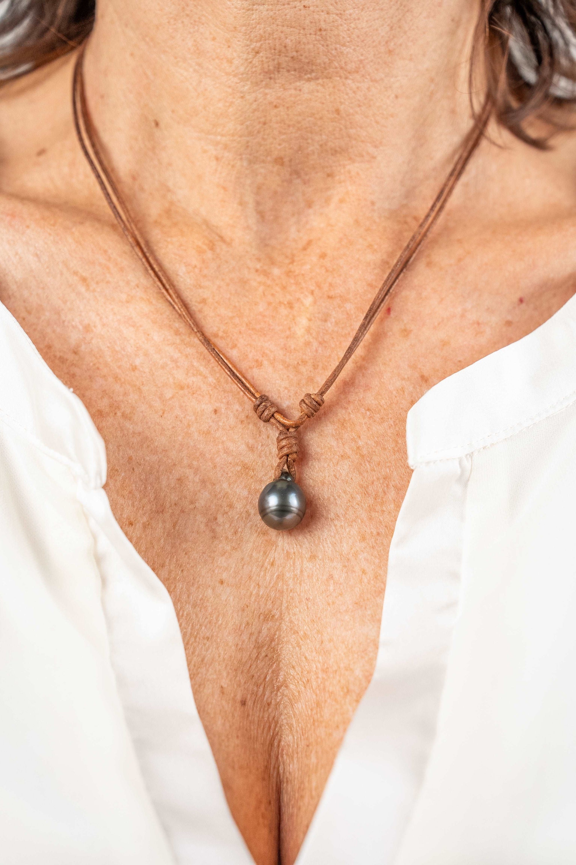 Tane Leather Single Black Tahiti Pearls - MIRA SOUTH SEA PEARLS ID