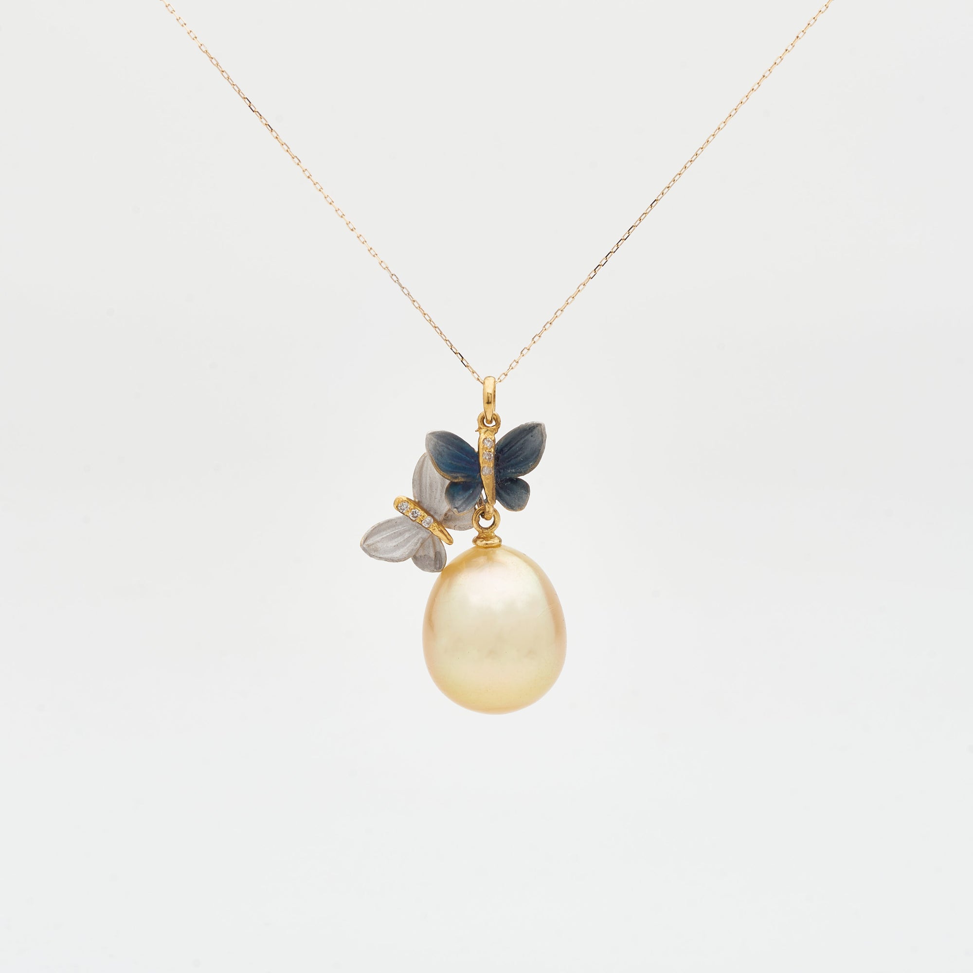 SGH-Twin-Butterfly-Pearl-Elegance-Pendant