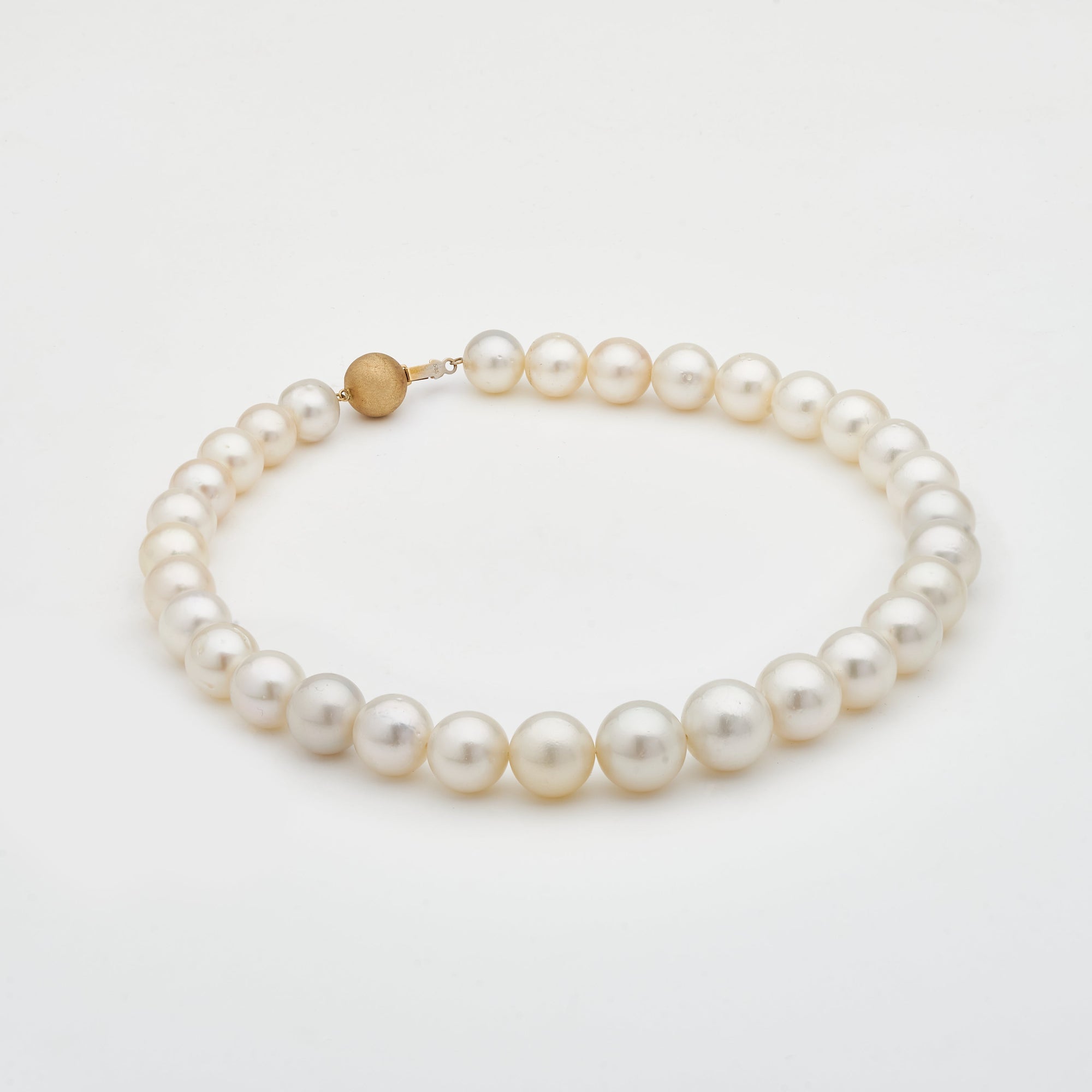 Classic Elegance South Sea Necklace